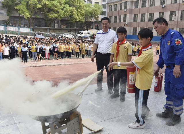 嘉禾：  消防知识进校园