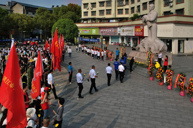 清明时节 缅怀院士