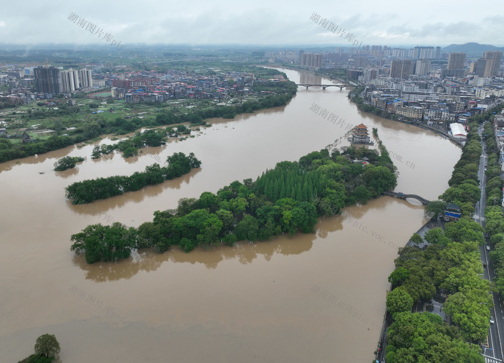洪水
上涨
讯期
强降雨