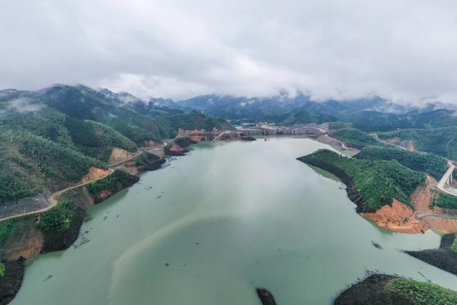 绿水青山 生态 风景 水库 山青水秀 山水 绿色
