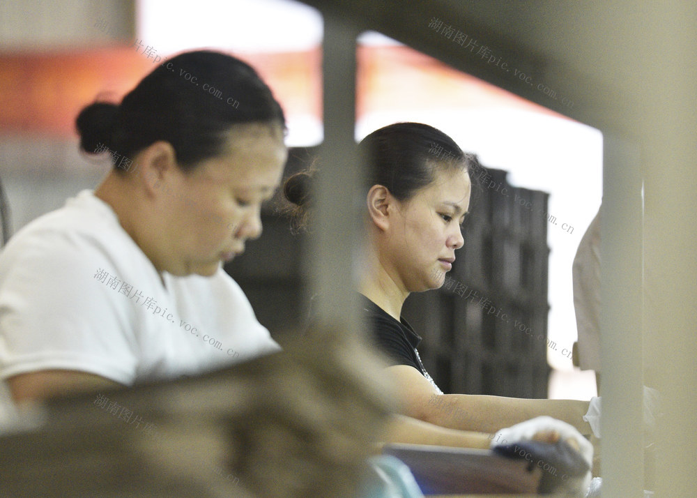 嘉禾：  产品订单多  企业生产忙