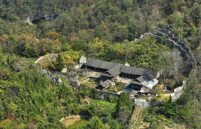 古堡 李自成 天罗山 城墙 垛口 神秘