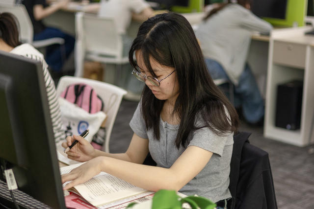 长沙理工大学 世界读书日