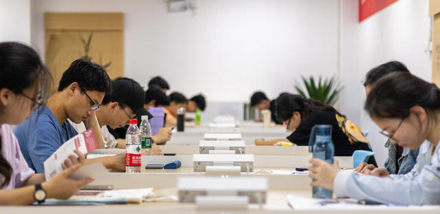 长沙理工大学 世界读书日