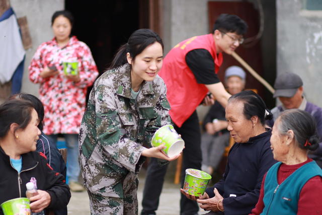 防汛备汛
应急抢险