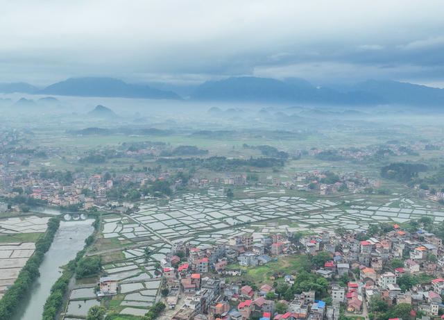 春耕
风光
田园
道县
水墨画卷
