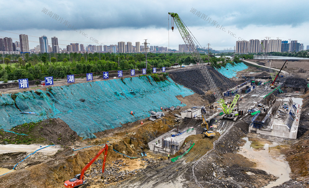 省重点项目   ”五一“我在岗 