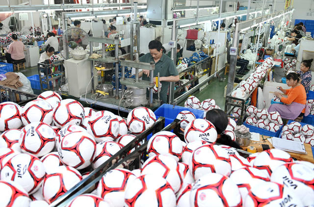 
节日 五一  国际劳动节 节日在岗 企业 工人 足球 订单 产品 劳动 