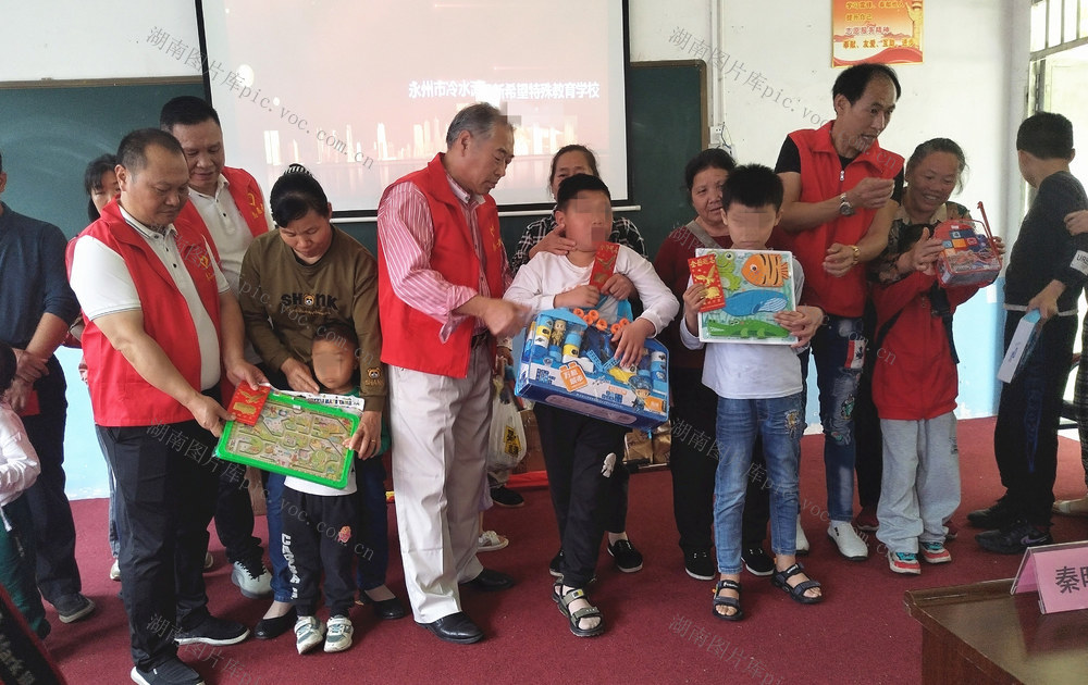 “聚侨力关爱特殊儿童”献爱心公益活动