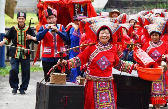 瑶家婚俗醉游人