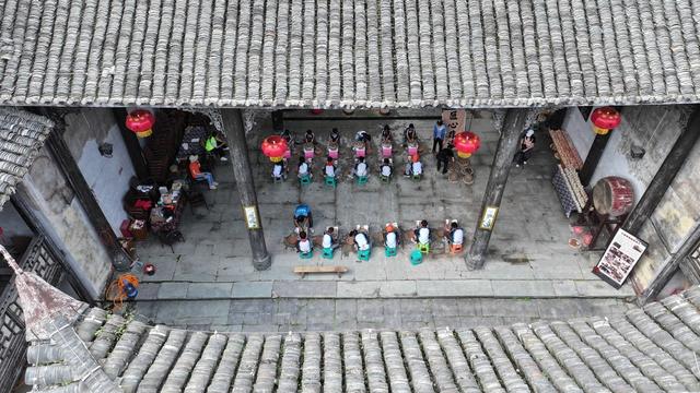 洪江市 黔阳古城  非遗
十里窑侗黑陶