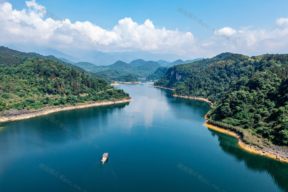 绿水青山  美丽乡村