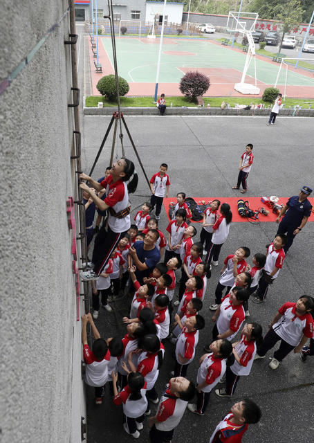 六一儿童节 消防开放日 消防安全 学生 安全自救能力