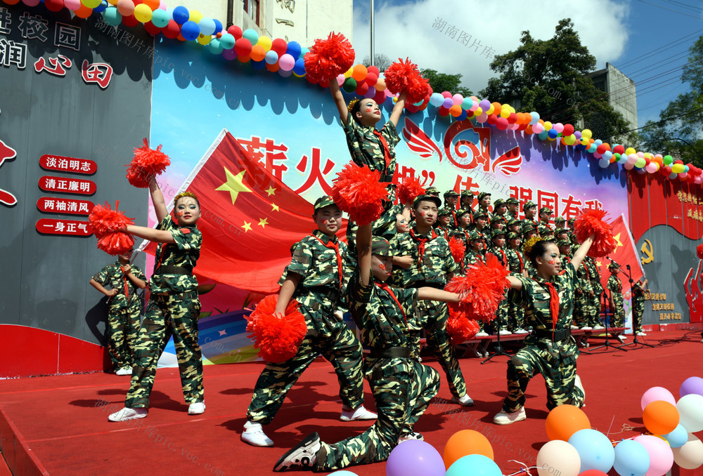 六一 红歌 师生 欢庆 演唱
