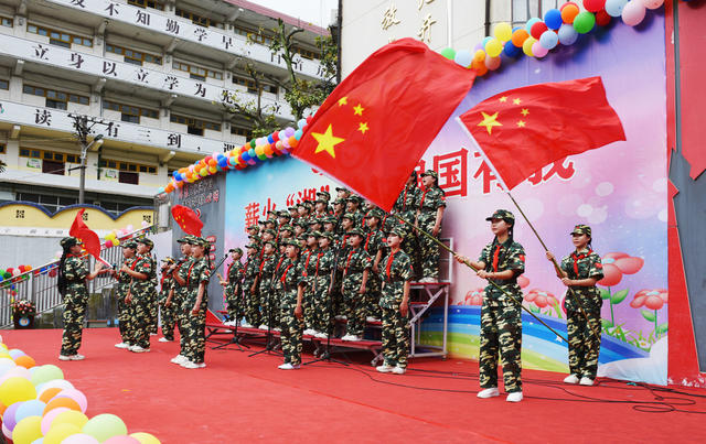 六一 红歌 师生 欢庆 演唱