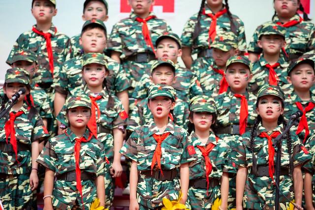 红歌  爱国主义教育  湘西