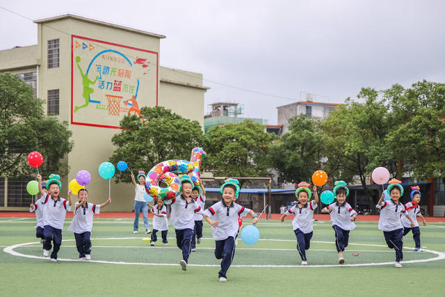 六一 儿童节 孩子 学生 奔跑 节日