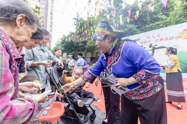 端午 吉首 易地搬迁安置区 包粽子 搬迁群众