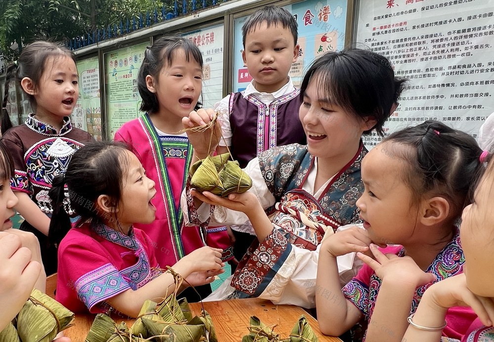 浓浓端午情 国风润童心
