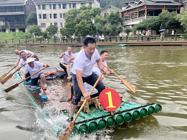 多彩民俗闹端午
