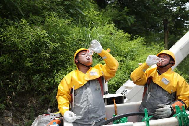 带电作业  保供电