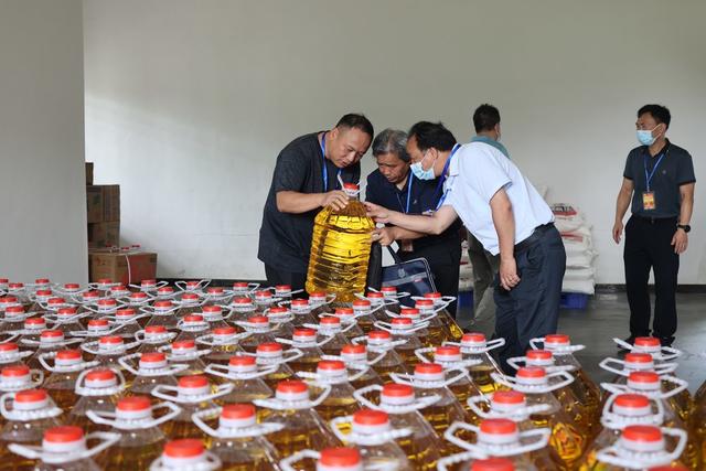 巡察、营养餐、供餐企业、从严治党、监督