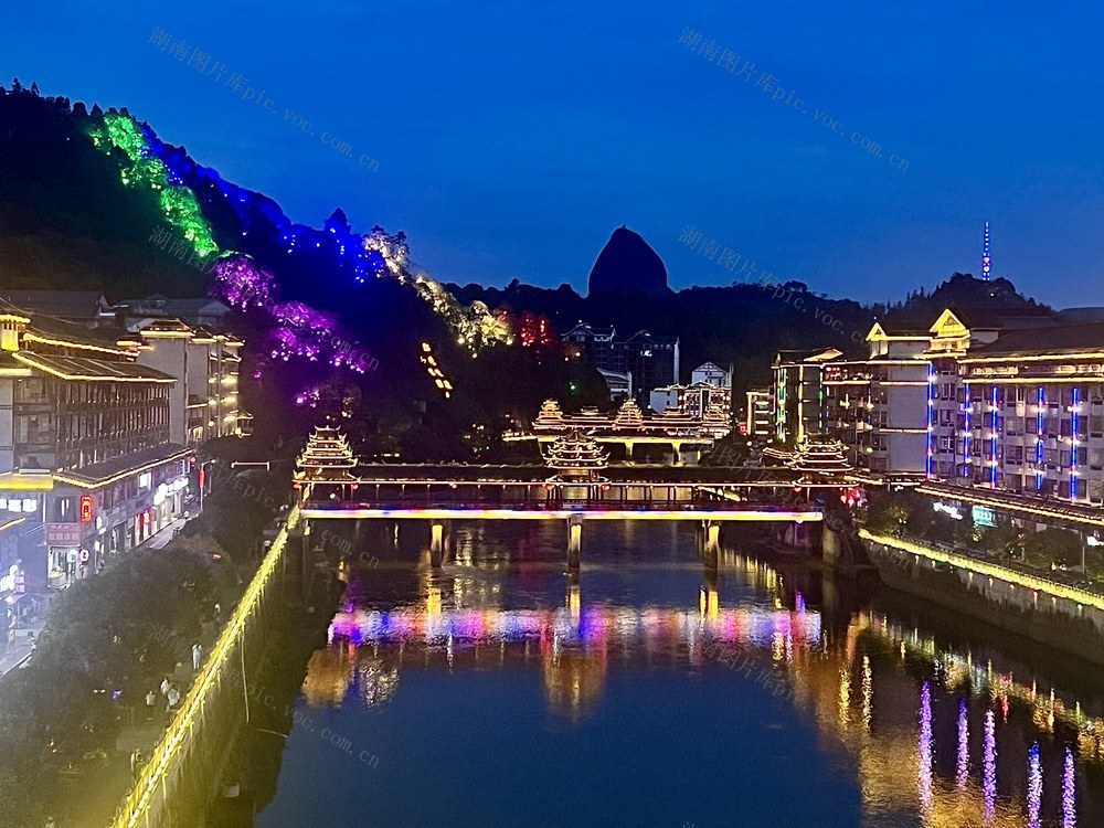 瑰丽夜景分外迷人
