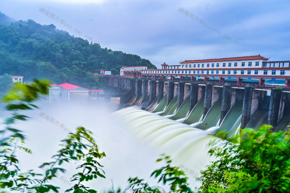 防汛  暴雨 天气  泄洪  水府庙水库