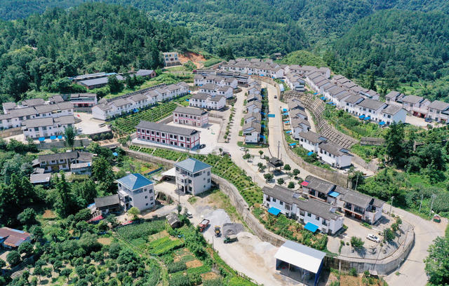 安置点 环境 改善 稳住 群众