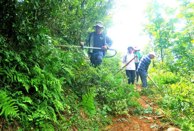 修路 山歌 捐款 组织 出行