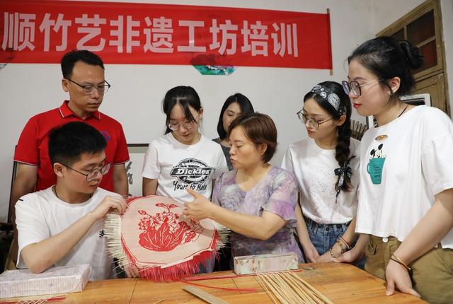   研究生暑期研学助力乡村振兴
