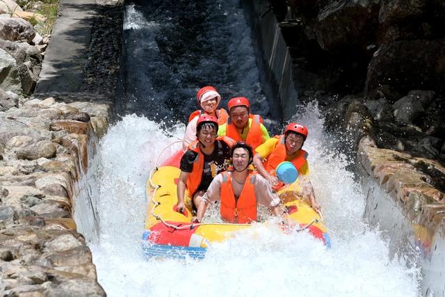 漂流  度暑  莽山  温泉  旅游  亲水