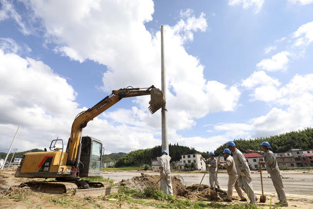 抗洪救灾 受灾群众 灾后恢复重建 生产生活秩序 重建美好家园