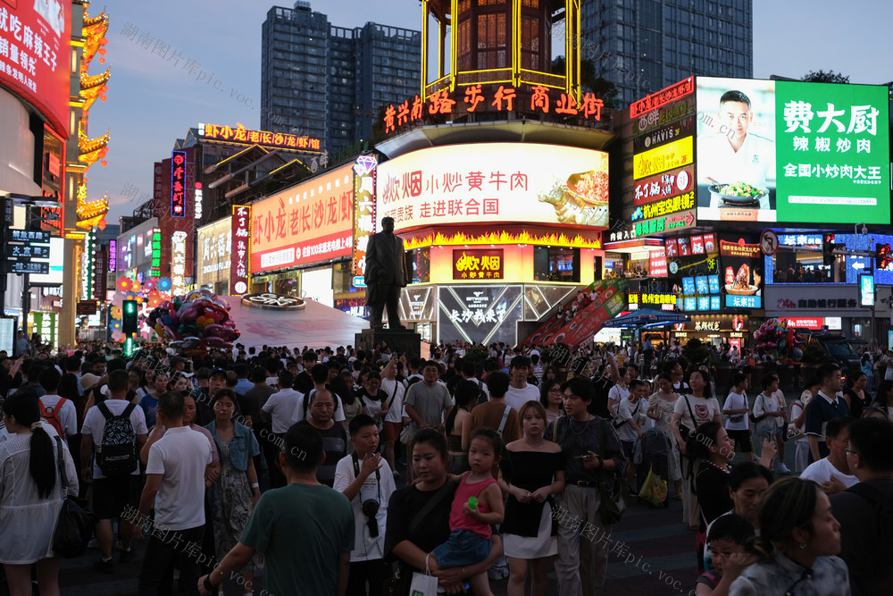 “夜经济”，红火