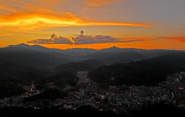 湖南桂东 霞 山城 生态画卷