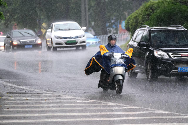 强降雨，缓解高温
