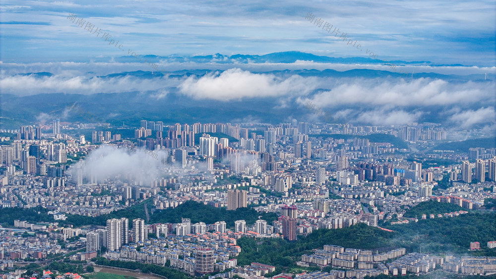 湖南  郴州城区  云海 立秋 冷暖空气 苏仙岭  王仙岭  逆温层 天下第十八福地——苏仙岭  仙境 城东新区 黄建华  航拍
