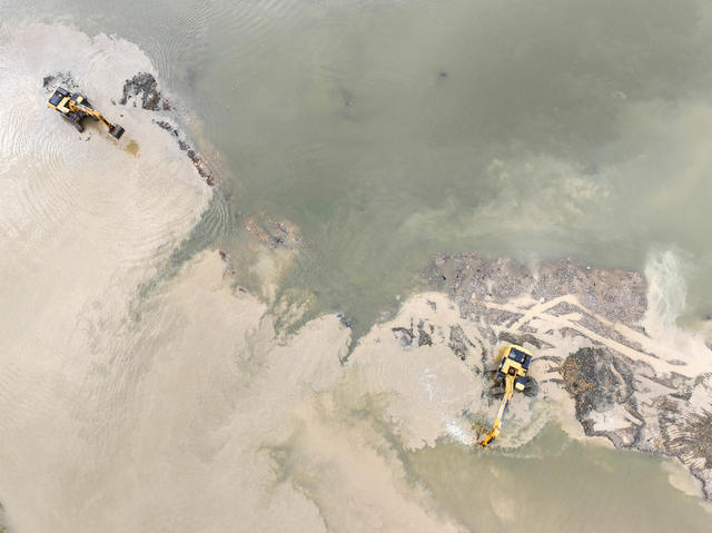 清理河道
道县