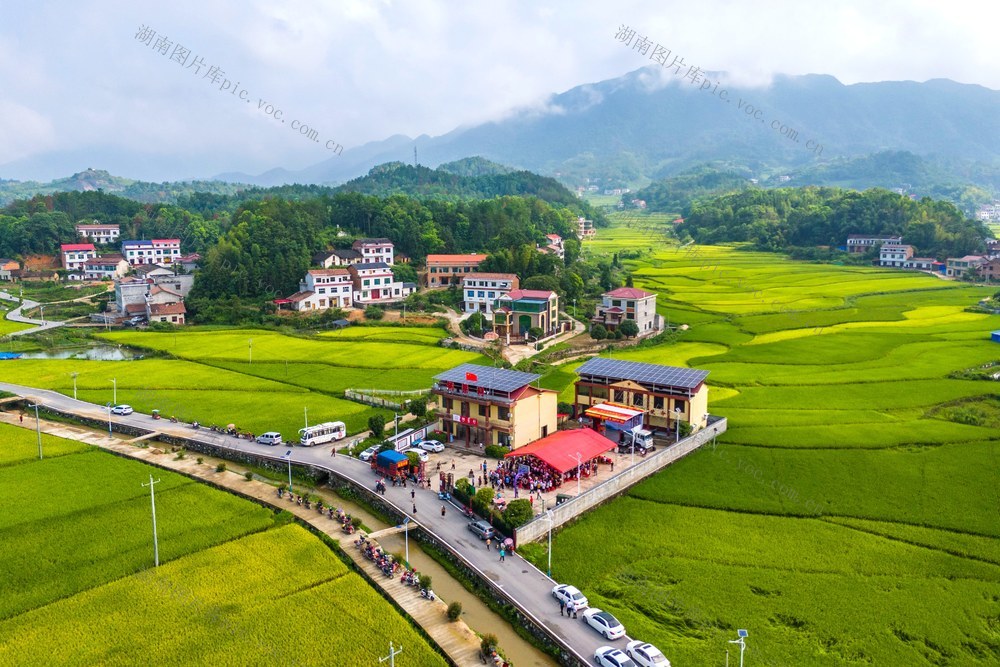 戏曲  送戏下乡  花鼓戏  文化
