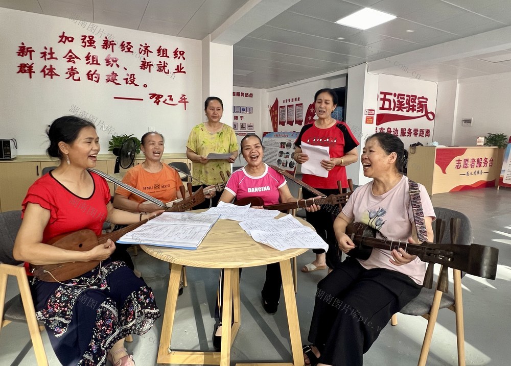 “小驿站”“大温暖”
