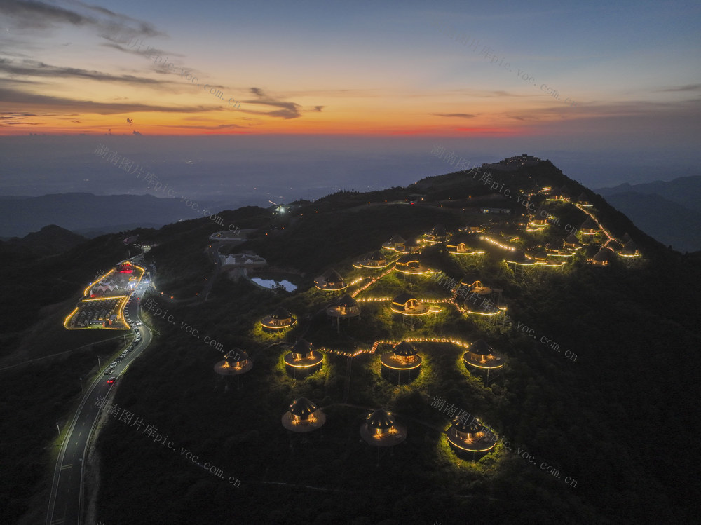 特色民宿
露营
资 兴