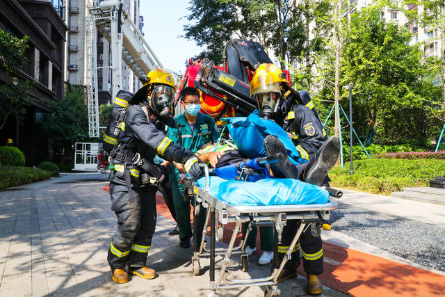 消防  救援  灭火  演练  高层救援