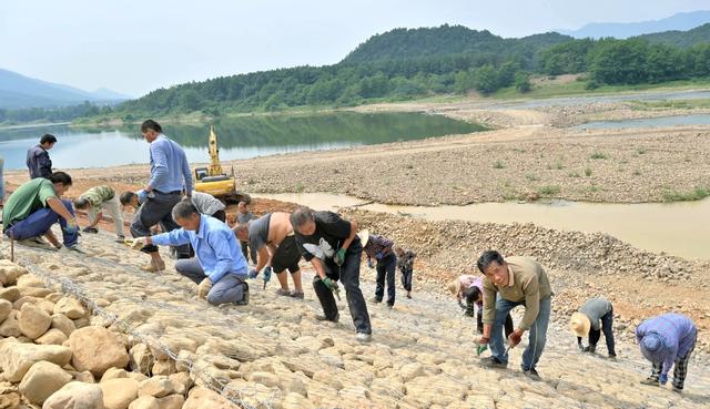 防洪工程建正酣