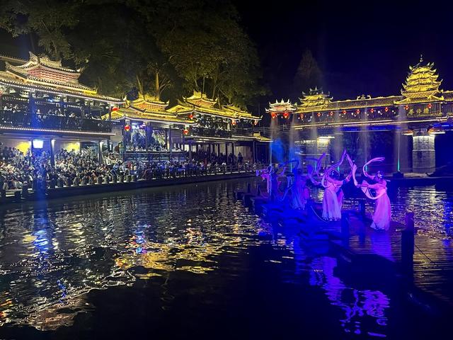夜游业态丰富多彩
