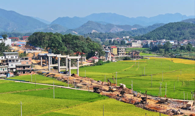 高速 施工 国庆