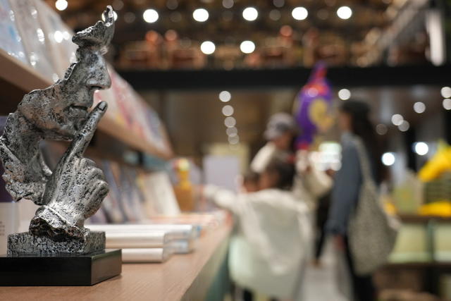 一粒种子改变世界
洪江市老旧小区改造
安静阅读   创意摄影