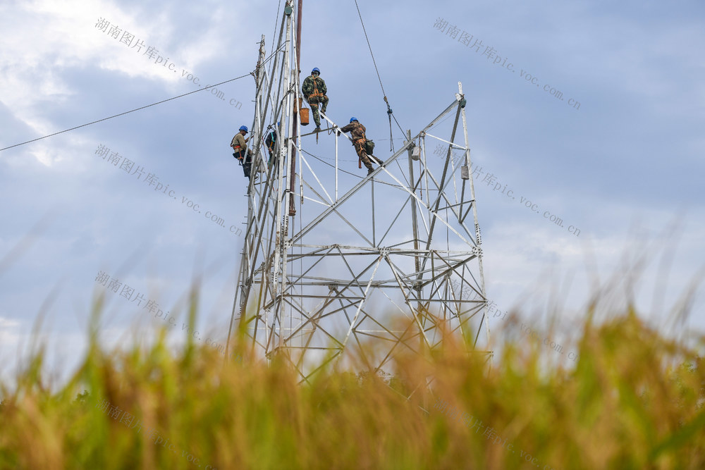 组塔施工忙
道县