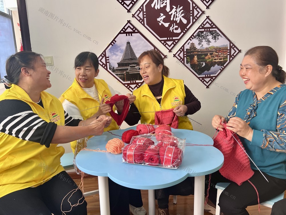 “恒爱行动”为爱编织
