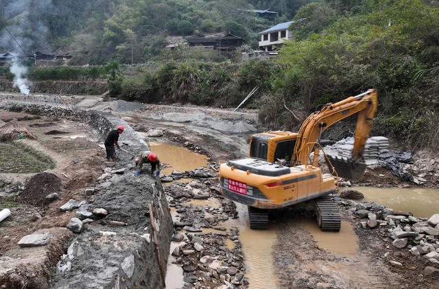 溪流治理惠民生