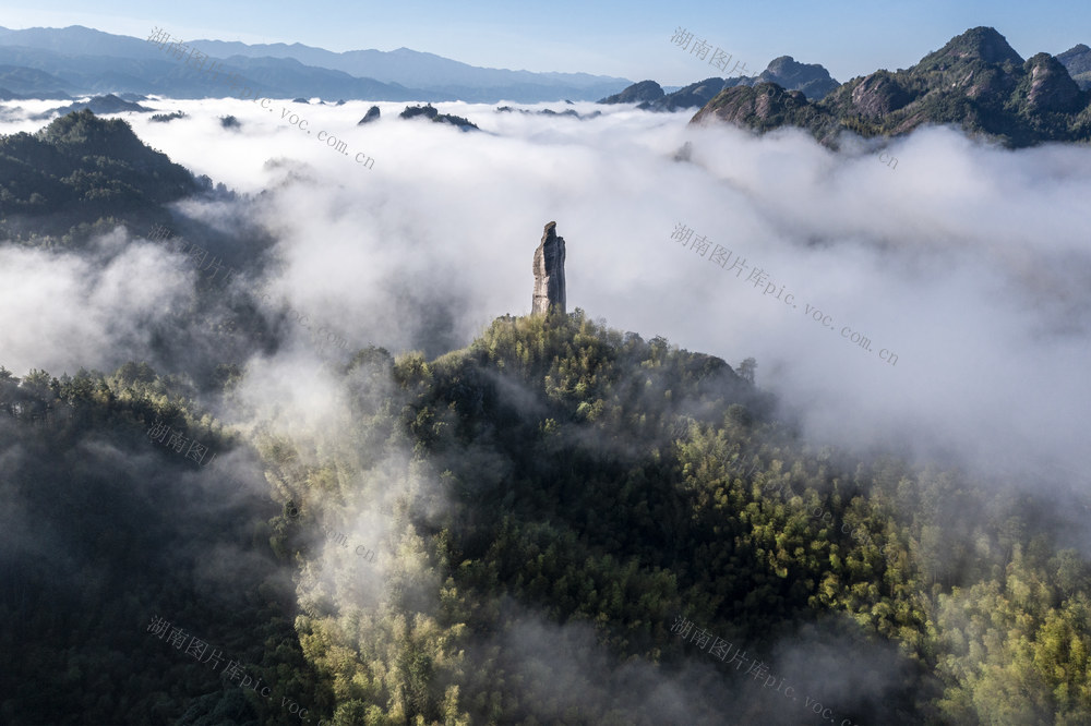 扶夷江  将军石 新宁县 烟雾缭绕
崀山